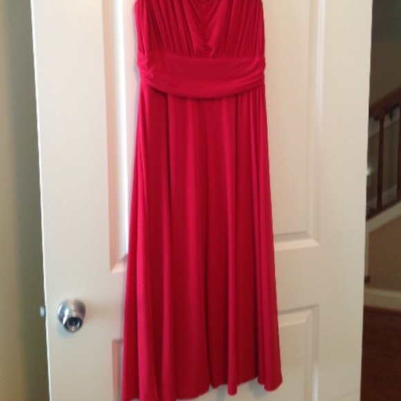 RED PARTY DRESS WITH RUNCHED WAISTBAND - SIZE 12 - Picture 2 of 4